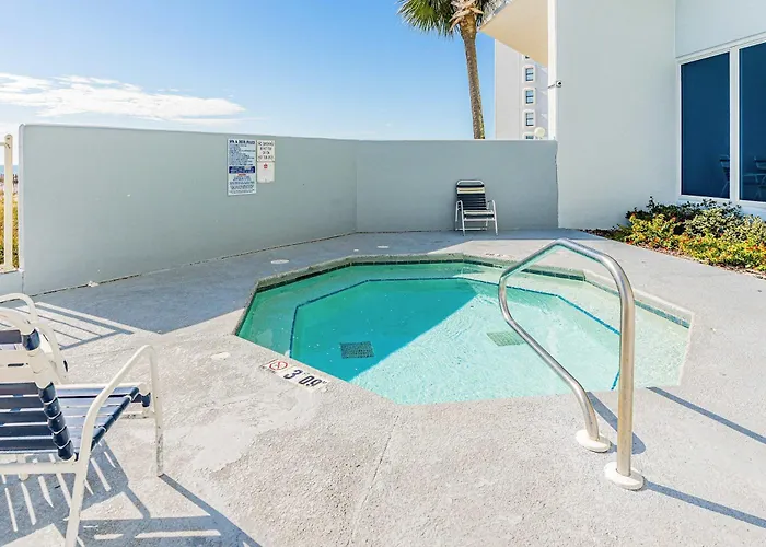 Beachfront W Amazing Gulf Views Shared Pools Hot Tub And Fitness Holiday home